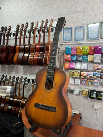 Гитара Классическая Металлические струны Супер Бюджетный вариант
Смотрите наши д. . фото 5
