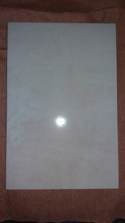 Плитка облицовачная, цвет бледнорозовый, Ровная. Общий объем 1,9 кв.м (32 штуки). . фото 2
