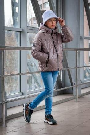 Осенняя куртка девочке. Киев. фото 1 Осенняя куртка девочке. Киев. фото 1