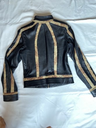 Куртка черная,кожаная для девушки, размер евро 34/36 укр42/44 в хорошем состояни. . фото 3