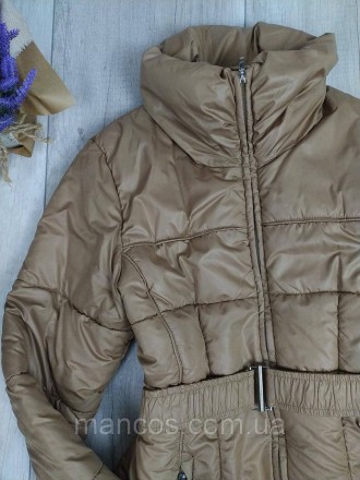 Стеганая удлиненная куртка Reserved женская бежевая с поясом еврозима 
Состояние. . фото 3