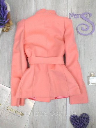 Женское короткое пальто VR персикового цвета с поясом 
Состояние: б/у, в очень х. . фото 5