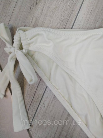 Плавки от купальника женские белые с завязками по бокам
Состояние: б/у, в очень . . фото 3