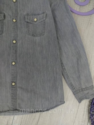 Рубашка джинсовая серая с застёжкой на кнопках, два кармана.
Состояние б/у, в оч. . фото 4