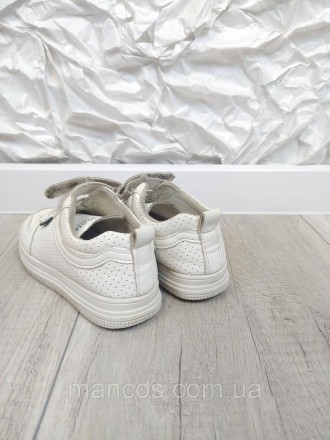 Белые детские кроссовки для девочки бренда Fashion. Изготовлены из искусственной. . фото 6