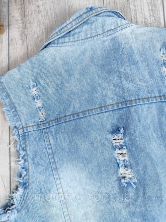 Женский джинсовый короткий голубой жилет Wear рваный, с жемчугом и камнями, с им. . фото 8