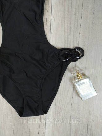 Модный сплошной купальник Swimmart с эффектными вырезами черного цвета. 
Купальн. . фото 4