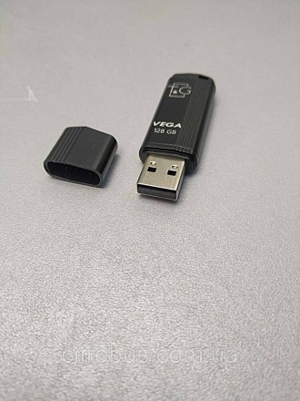 Интерфейс:	USB 2.0
Разъем:	USB Type-A
Объем памяти, ГБ:	128
Внимание! Комиссионн. . фото 5