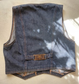 Продам стильный джинсовый жилет/жилетку марки Les Chouan в отличном состоянии. П. . фото 7
