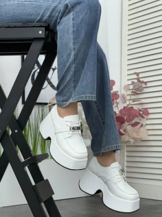 Суперудобные кроссовки на стильной платформе! платформа 4,5-8 см Смотрите размер. . фото 3