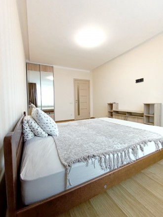 Квартира зроблена для себе, з якісних матеріалів, укомплектована дорогими меблям. . фото 2
