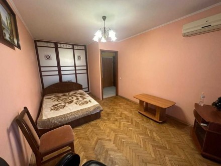 Продається 1-кімнатна квартира в Печерському районі, за адресою Бульвар Лесі Укр. . фото 2