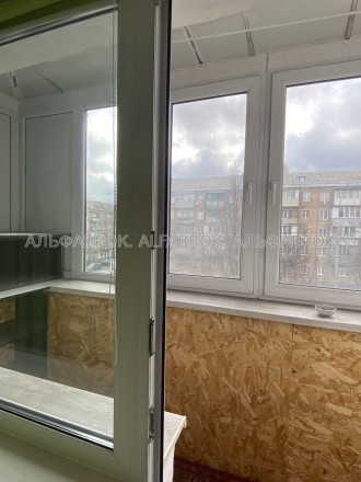 Продается шикарная 3-к квартира в отличном жилом состоянии. по адресу: Шевченков. Сырец. фото 12