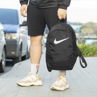 Спортивный рюкзак мужской черный тканевой nike trak молодежный городской портфел. . фото 5