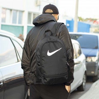 Спортивный рюкзак мужской черный тканевой nike trak молодежный городской портфел. . фото 7