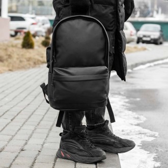 Городской рюкзак из эко кожи черный Vector на 18 литров Унисекс 
Характеристики:. . фото 5