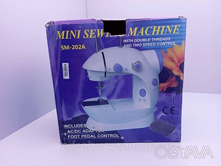 Швейная мини машинка портативная Mini Sewing Machine SM-202A 4 в 1 с педалью и а. . фото 1