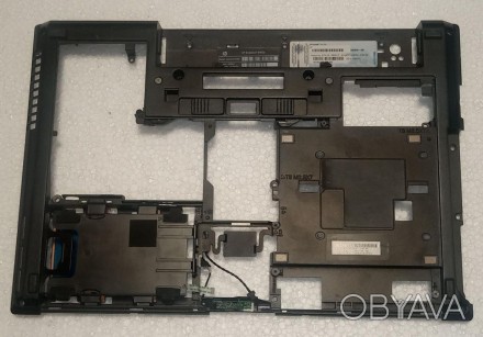 Нижня частина корпуса (піддон) з ноутбука HP EliteBook 8460p 642749-001 6070B047. . фото 1