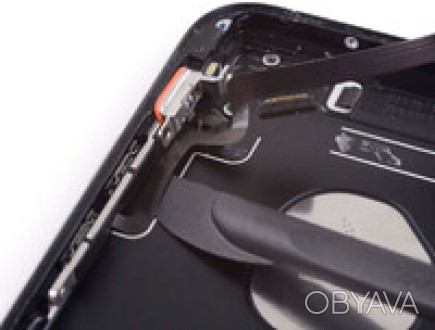 Замена кнопки беззвучного режима iPhone 7 в мастерской iLab - это качественный р. . фото 1