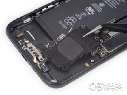 Причиной плохого звучание iPhone 6 может быть как поломка запчасти так и грязь, . . фото 1