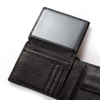Мужской кожаный кошелек Bretton, серия Black Edition. Изготовлен из мягкой натур. . фото 4