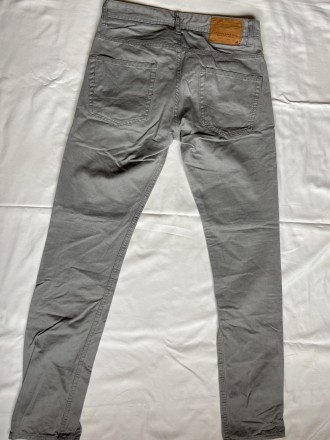 Мужские джинсы б/у серого цвета размер 29/32 замеры
в сложенном виде 
Пояс 41
. . фото 3