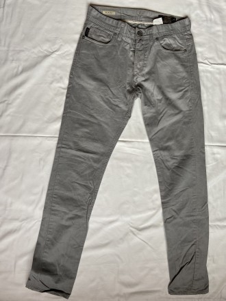 Мужские джинсы б/у серого цвета размер 29/32 замеры
в сложенном виде 
Пояс 41
. . фото 2