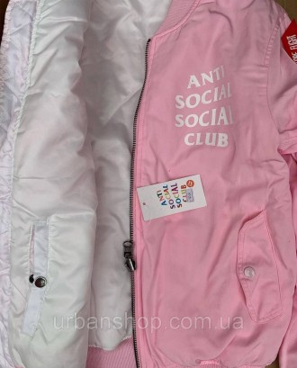 Колір: ніжно рожевий
Розмір: один ( від s-m)
Куртка ніжного кольору. Крута стиль. . фото 10