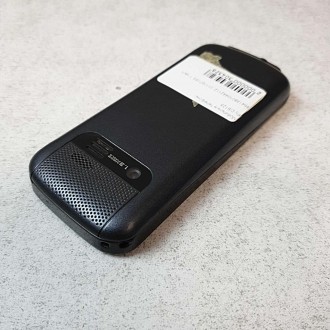 Телефон, поддержка двух SIM-карт, экран 2.4", разрешение 320x240, камера 1.30 МП. . фото 8