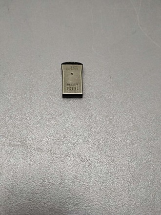 Флешка USB 16Gb — запоминающее устройство, использующее в качестве носителя флеш. . фото 3
