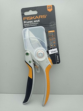 Эргономичный секатор с храповым механизмом Fiskars® X-series™ (P971) отличается . . фото 2