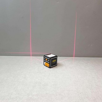 Автоматичний лазер із перехресними лініями з технологією PowerBright проєктує тр. . фото 4