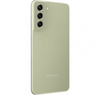 Огляд Samsung Galaxy S21 FE 8/128Gb 
Новий представник легендарної серії Galaxy . . фото 7