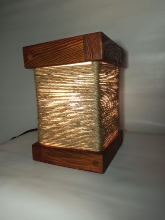 Настільний світильник ручної роботи
виготовлений з екологічних матеріалів
сама. . фото 7