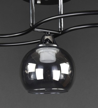 Потолочная люстра, корпус металлический, плафоны стеклянные серого цвета диаметр. . фото 4