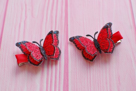 
Заколки-бабочки (двуусики) красного цвета - ручной работы. Подарите вашим мален. . фото 5