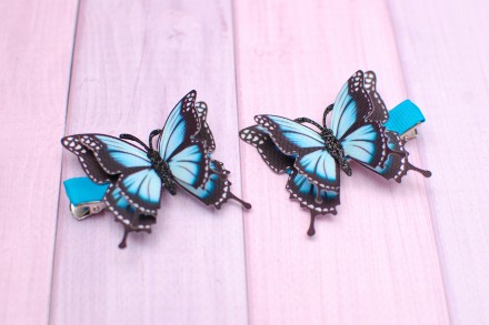 
Стильні, модні і яскраві метелики із цупкої тканини блакитні для маленьких модн. . фото 2