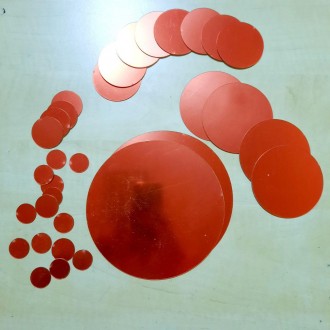 
Інтер'єрні наклейки на стіні "Круги червоні".
У комплекті 32 штук:
2 шт – 15 см. . фото 5