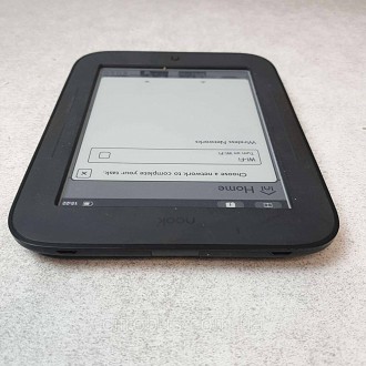 Barnes&Noble BNRV300 — це електронна книга, що має 6" E-Ink Pearl сенсорний екра. . фото 4