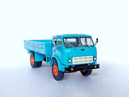 Масштабна колекційна модель вантажного самосвального автомобіля КАМАЗ 5511 у мас. . фото 4