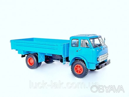 Масштабна колекційна модель вантажного самосвального автомобіля КАМАЗ 5511 у мас. . фото 1