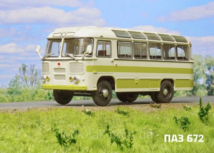 Масштабна колекційна модель автобуса малого класу ПАЗ 652 у масштабі 1:43 (Наші . . фото 5