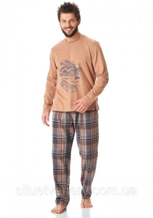 Тепла піжама, що поєднує бавовняний світшот і фланелеві штани коричневого кольор. . фото 4