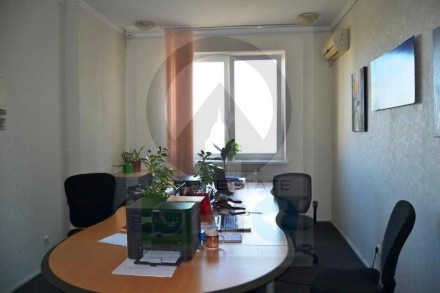 Оренда видового офісу з панорамою на Дніпро та Київ в елітному жк Оазис по просп. . фото 6