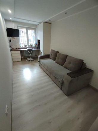 7963-ЕМ Продам 2 комнатную квартиру на Салтовке 
Академика Барабашова 656 м/р
Гв. . фото 3