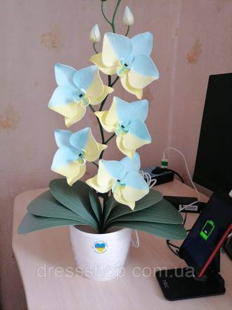Светильник настольный орхидея. Ручная работа. Материал : фоамиран, изолон. В ком. . фото 2