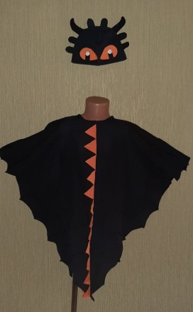 продам костюм на хелловін Хімера на 4-5 років, чорний паплін, довжина 78, рукав . . фото 2