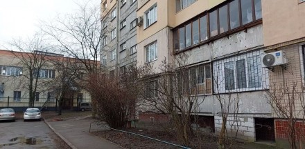 Продається 2-кімнатна квартира в Шевченківському районі, за адресою вул. Володим. . фото 4