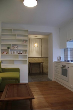 Продаж сучасної 1 кімнатної квартири з дизайнерським ремонтом у самому серці Печ. . фото 2
