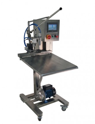 Машина STvega BIB Filling Machine H200 дає змогу автоматизувати процес розливу п. . фото 3